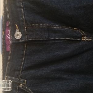 Gloria Vanderbilt  cropped jeans